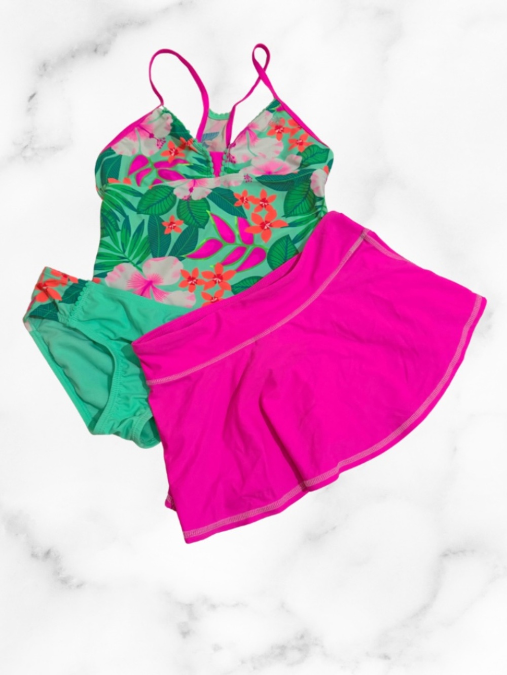 Girls NWOT ZeroXposur Teal and Pink Two Piece Swimsuit with a Matching Skirt